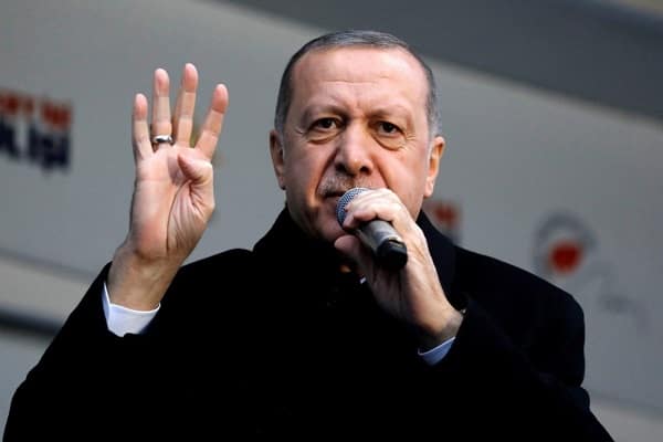https://4um.paokforum.gr/wp-content/uploads/wpforo/default_attachments/1699257851-erdogan-kai-heraitismos-me-tessera-daxtila-min.jpeg